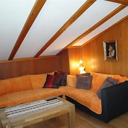 Saanen Sleeps 6 Wifi
